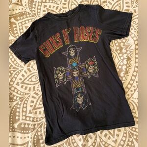 Guns N Roses Perfectly Faded and Worn Black Band Graphic Tee